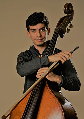 Daniel Castañeda (Double bass)(Contrabajo)